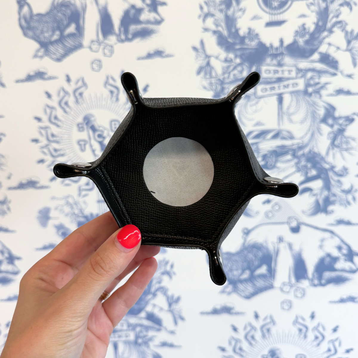 Black Self-Finishing Mini Snap Tray For Needlepoint